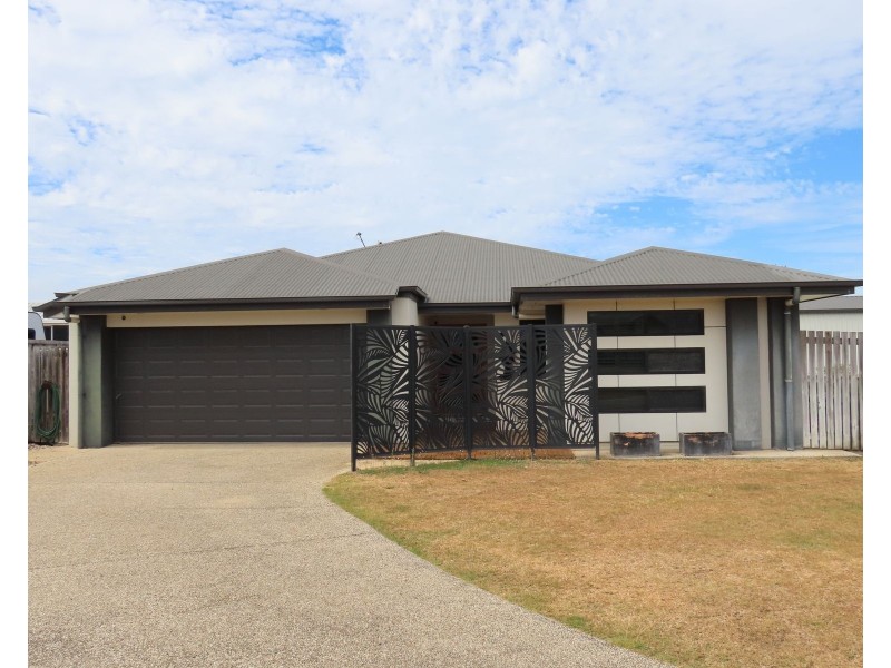 27 Audrena Street, Hay Point QLD 4740