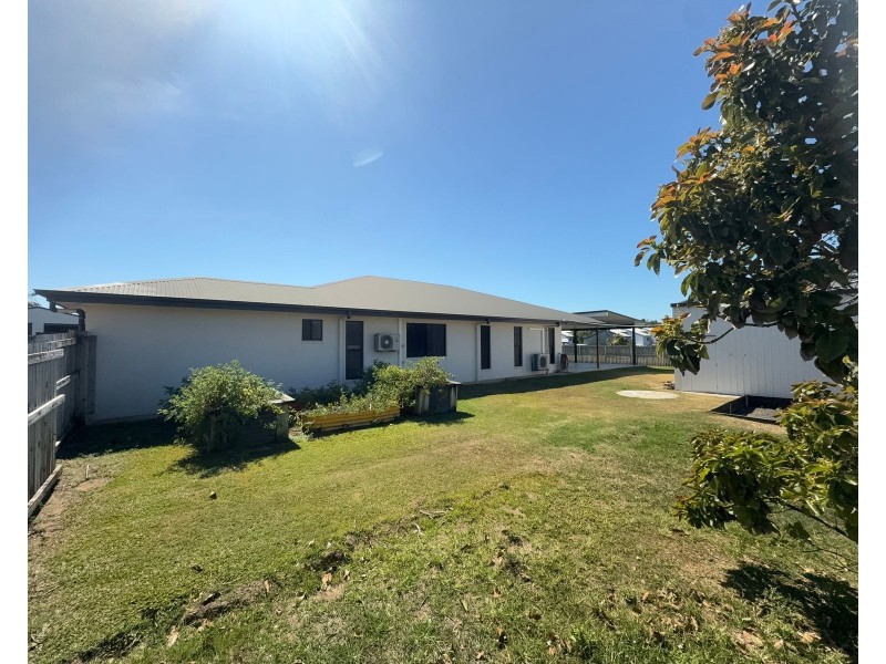 27 Audrena Street, Hay Point QLD 4740