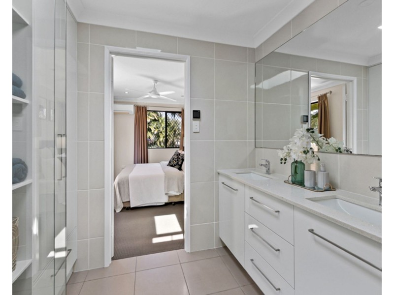 6 Wattle Court, Hay Point QLD 4740