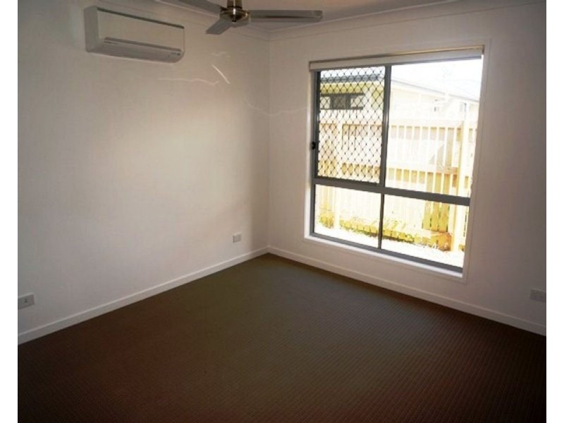 2/15 Moreton Drive, Rural View QLD 4740