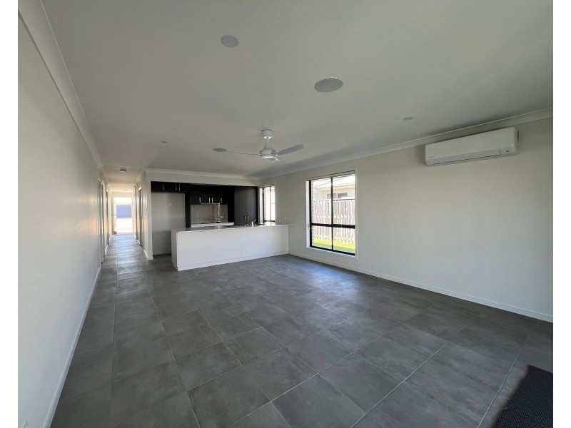 31 Donovan Street, Blacks Beach QLD 4740