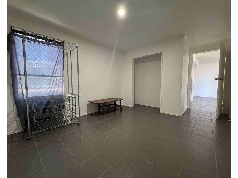 3/4 Suttor Street, Nebo QLD 4742