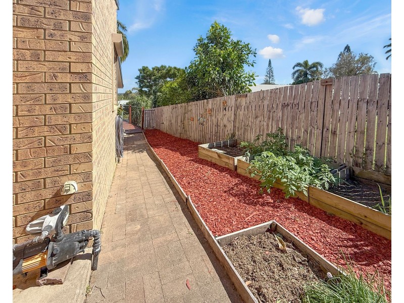 12 Hackett Court, Campwin Beach QLD 4737