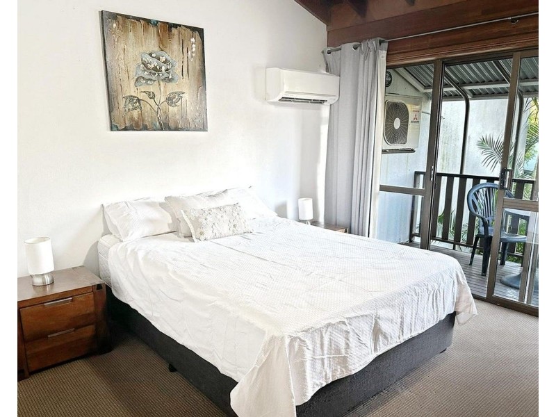 2/9 Pacific Drive, Blacks Beach QLD 4740