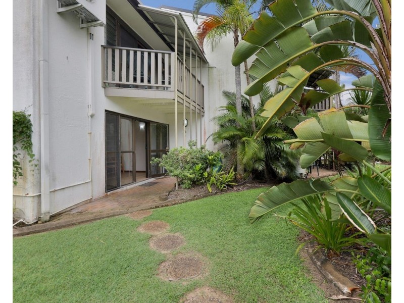 2/9 Pacific Drive, Blacks Beach QLD 4740