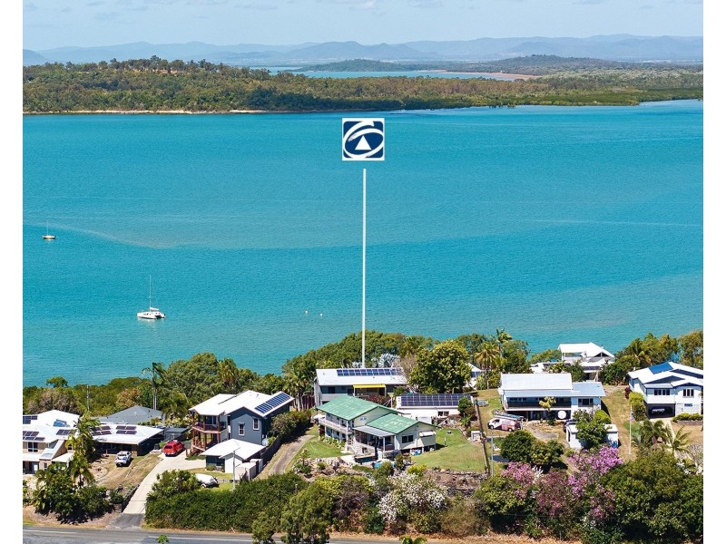 10 Ferries Terrace, Sarina Beach QLD 4737
