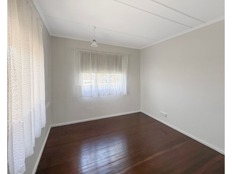 21 Place Avenue, Sarina QLD 4737