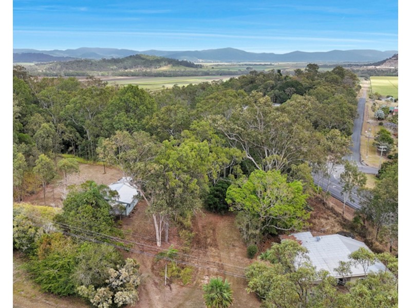 6 Lambert Road, Sarina QLD 4737