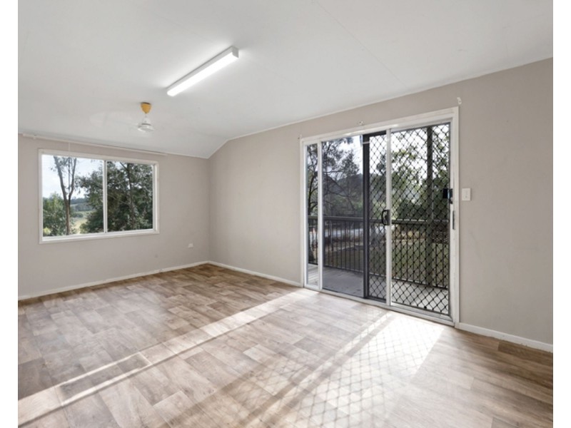 6 Lambert Road, Sarina QLD 4737