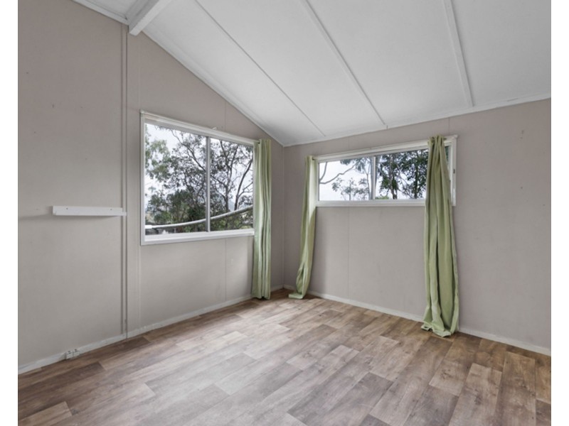 6 Lambert Road, Sarina QLD 4737