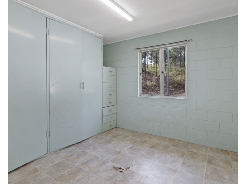6 Lambert Road, Sarina QLD 4737
