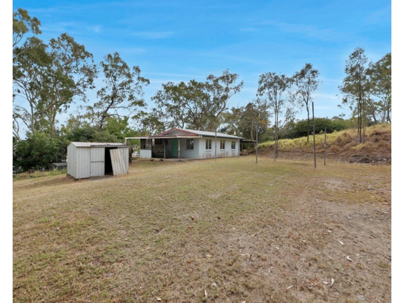 6 Lambert Road, Sarina QLD 4737