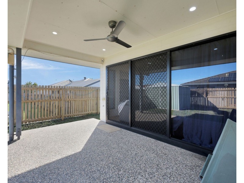 17 Sonoran Street, Rural View QLD 4740