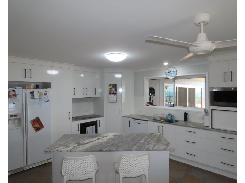 67 Rasmussen Avenue, Hay Point QLD 4740