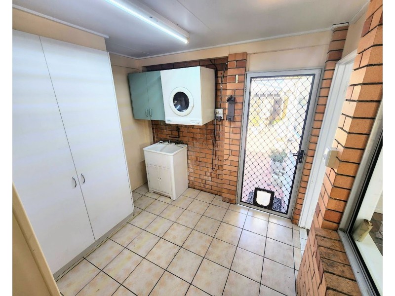 2 MAPLE DRIVE, Andergrove QLD 4740