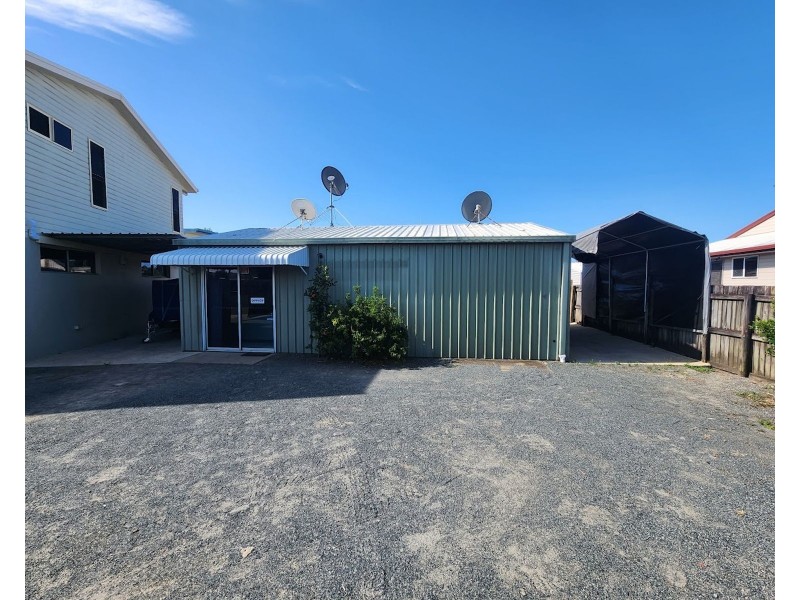 2 MAPLE DRIVE, Andergrove QLD 4740