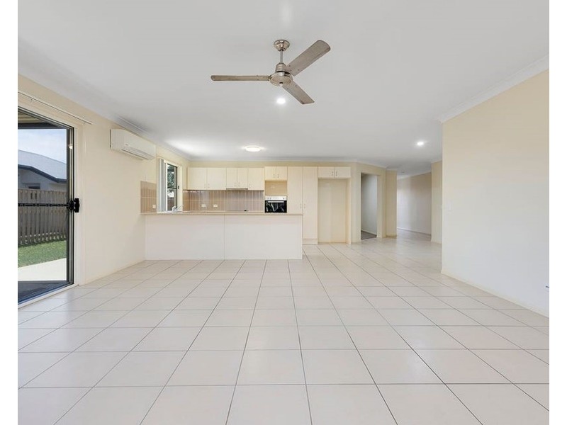 38 Whitehaven Drive, Blacks Beach QLD 4740