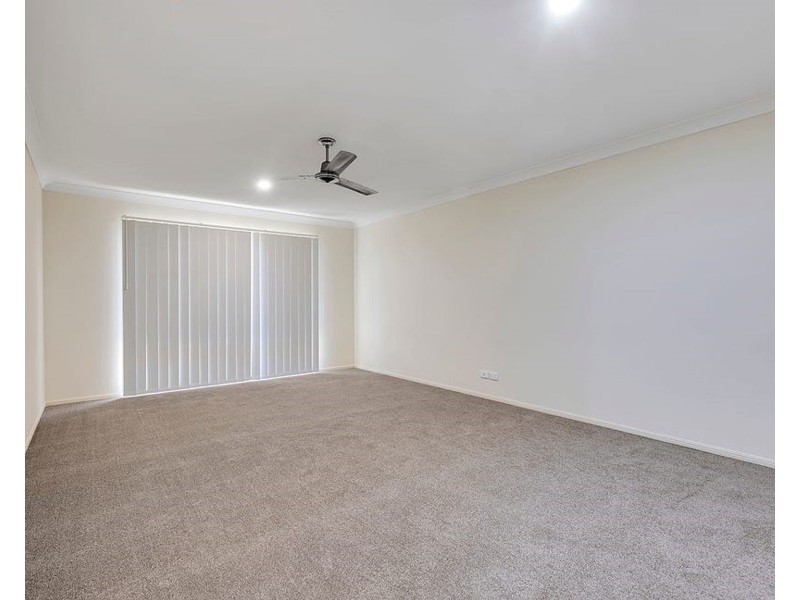 38 Whitehaven Drive, Blacks Beach QLD 4740