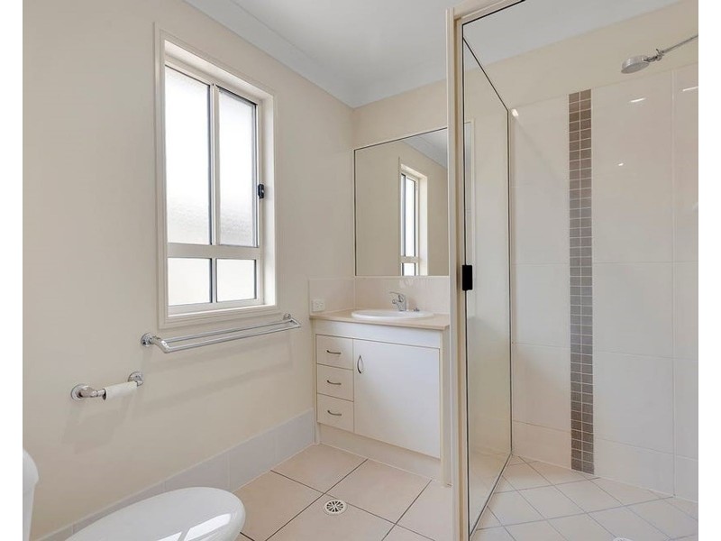 38 Whitehaven Drive, Blacks Beach QLD 4740
