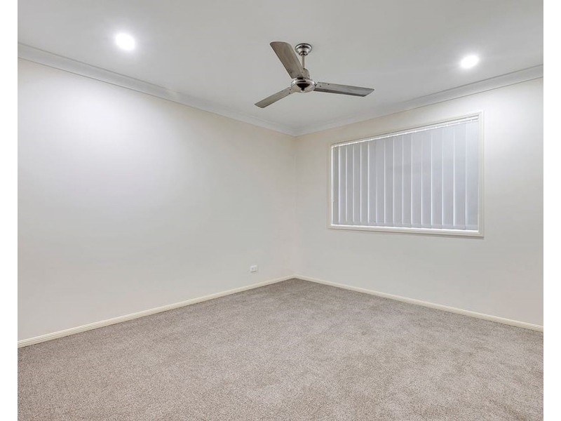 38 Whitehaven Drive, Blacks Beach QLD 4740