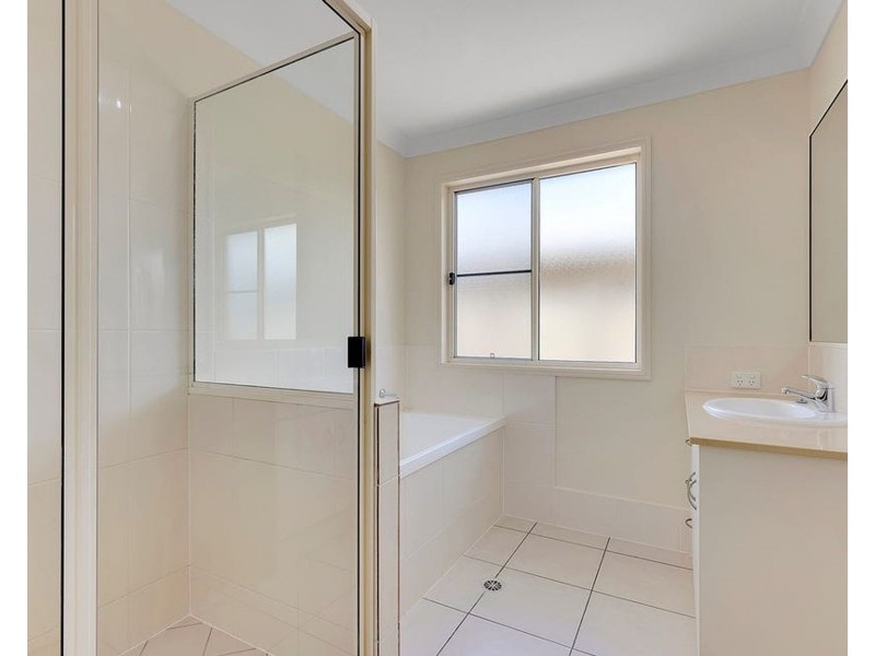 38 Whitehaven Drive, Blacks Beach QLD 4740