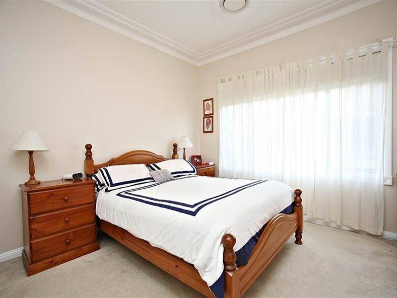 8 Stella Place, Blacktown NSW 2148