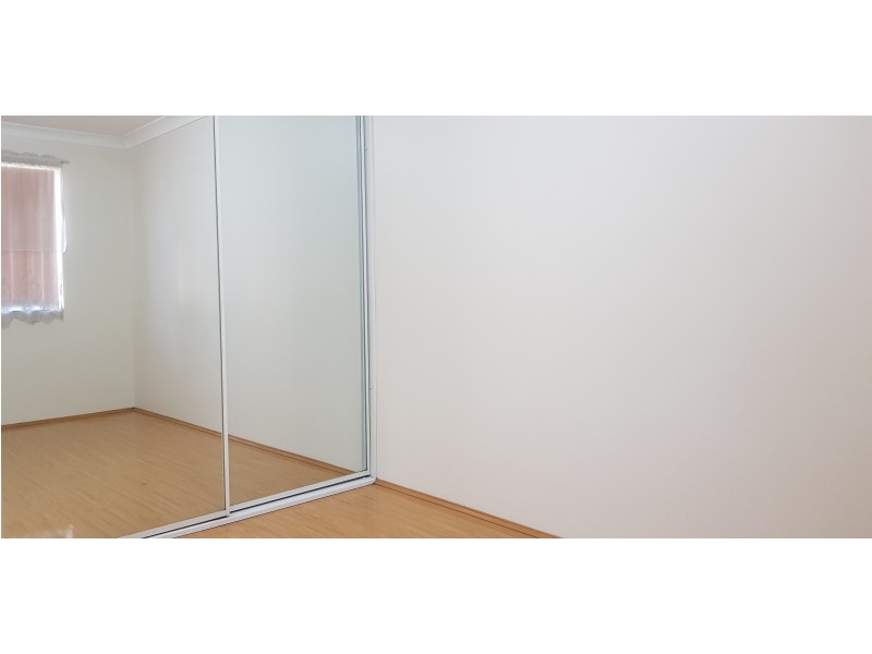 4/249 Dunmore Street, Pendle Hill NSW 2145