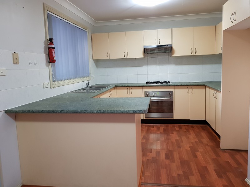 2/172 Targo Road, Girraween NSW 2145