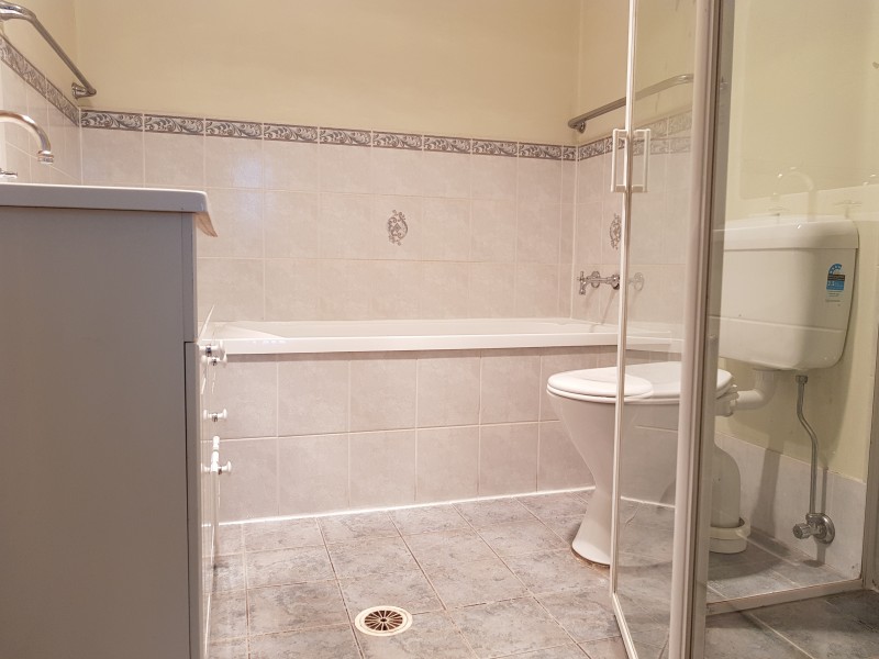 2/172 Targo Road, Girraween NSW 2145