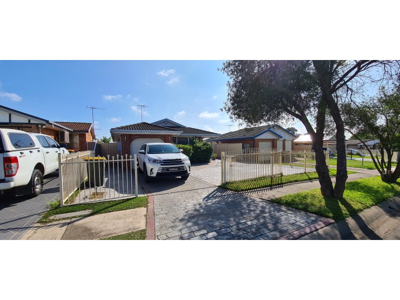 42 Kenneth Crescent, Dean Park NSW 2761