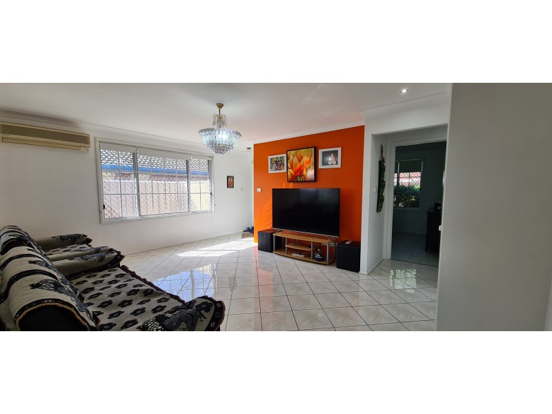 42 Kenneth Crescent, Dean Park NSW 2761