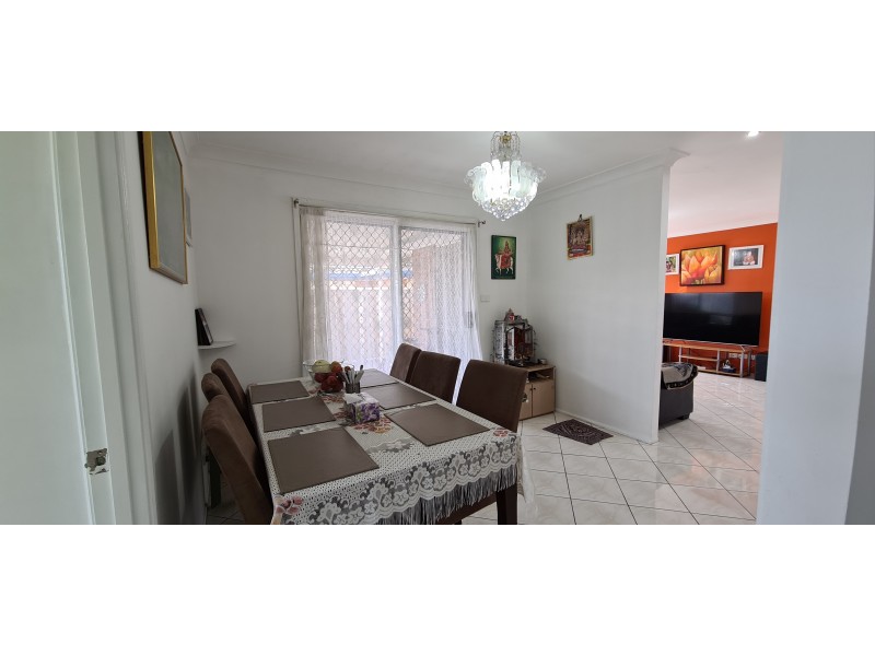 42 Kenneth Crescent, Dean Park NSW 2761