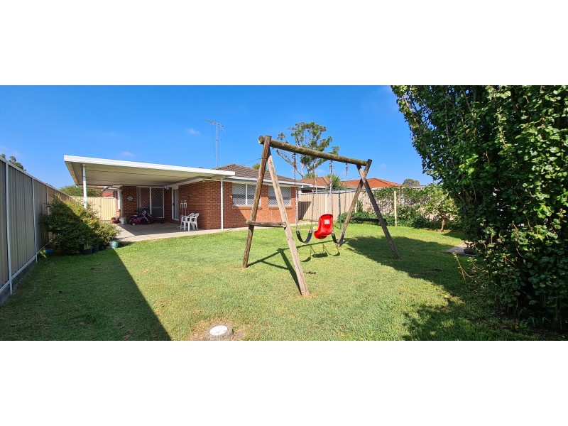 42 Kenneth Crescent, Dean Park NSW 2761