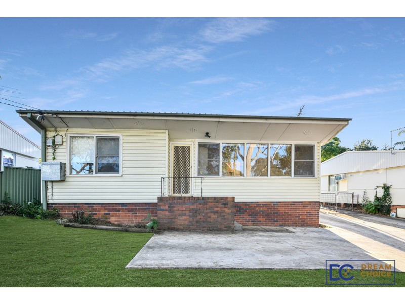 36 Moffatt Drive, Lalor Park NSW 2147