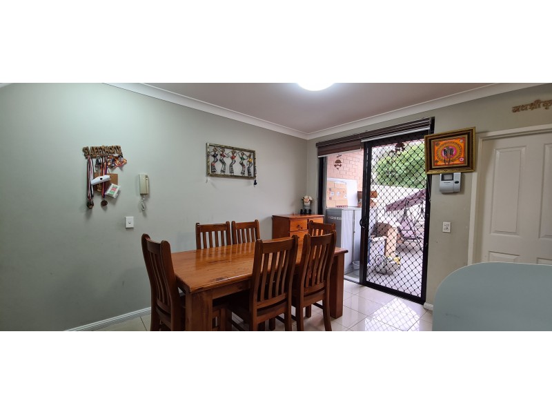 3/367-371 Wentworth Avenue, Toongabbie NSW 2146