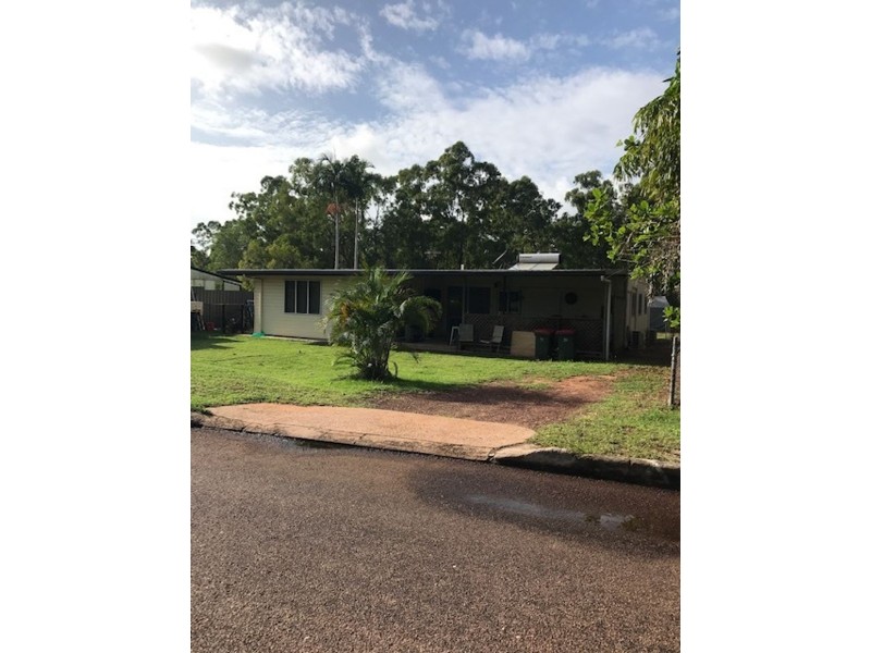 11 Chippis Rd, Nhulunbuy NT 0880