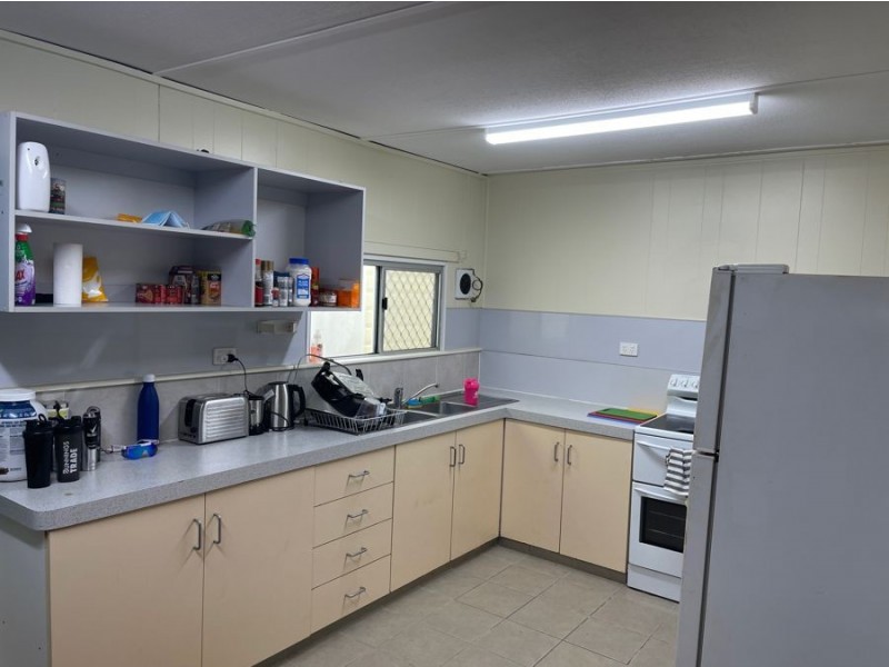 11 Chippis Rd, Nhulunbuy NT 0880