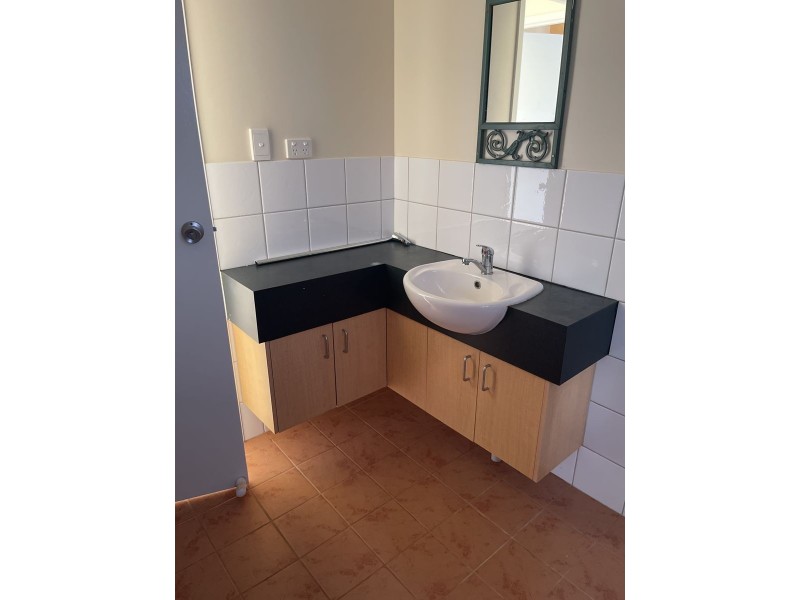11 Chippis Rd, Nhulunbuy NT 0880
