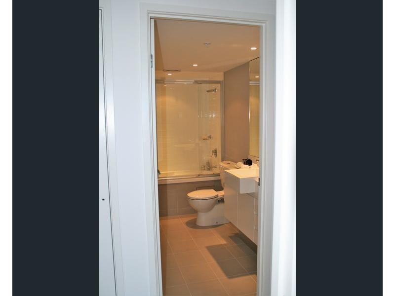 56 scarborough st, Southport QLD 4215