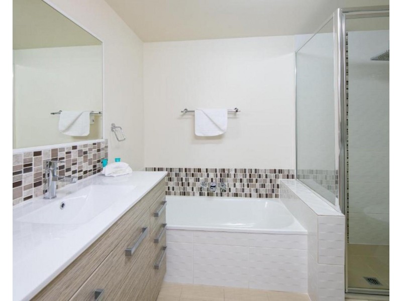 35 Palm Avenue, Surfers Paradise QLD 4217