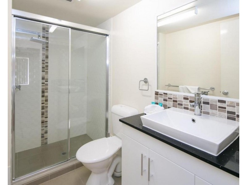 35 Palm Avenue, Surfers Paradise QLD 4217