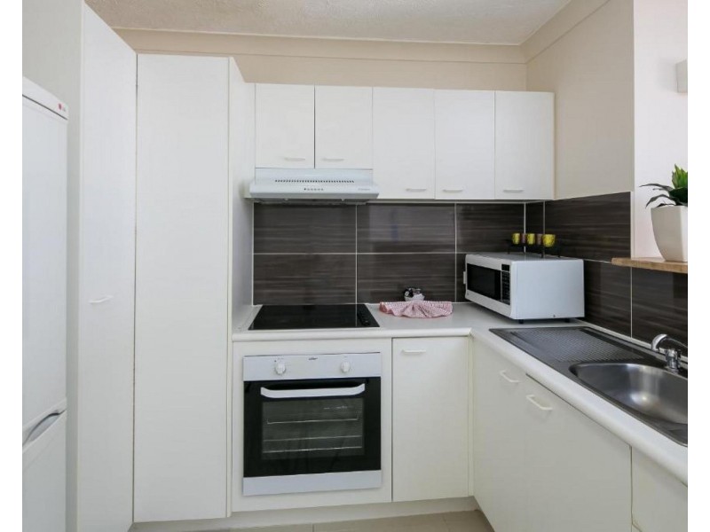 35 Palm Avenue, Surfers Paradise QLD 4217