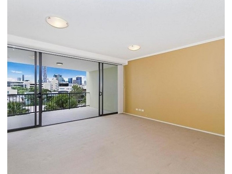 1043/18 Manning St, Milton QLD 4064