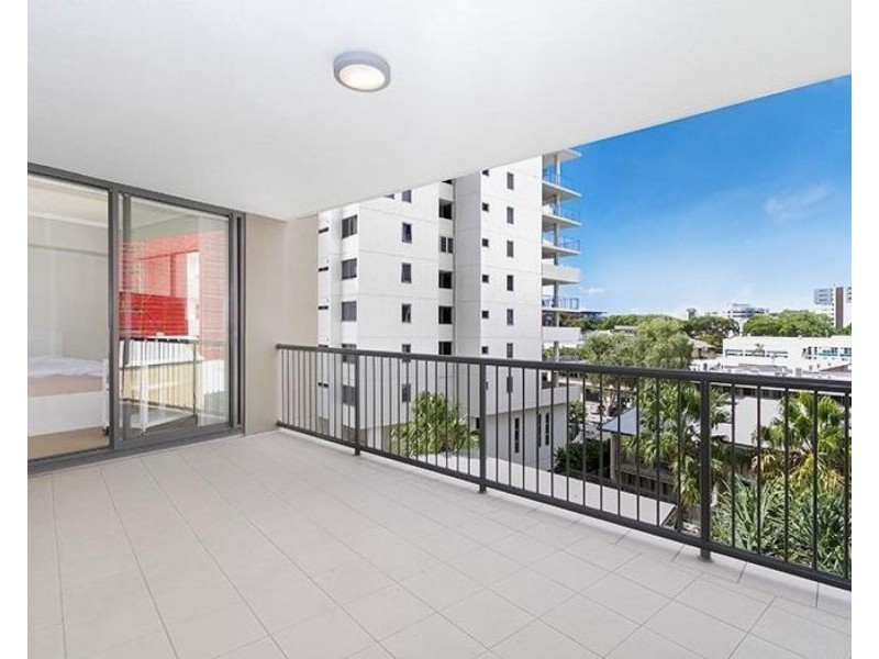 1043/18 Manning St, Milton QLD 4064