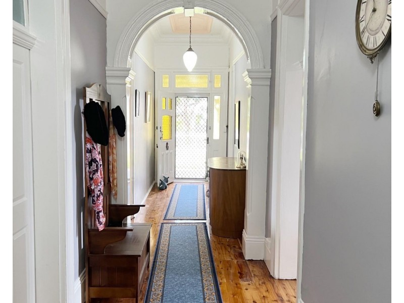 98 Warne Street, Wellington NSW 2820