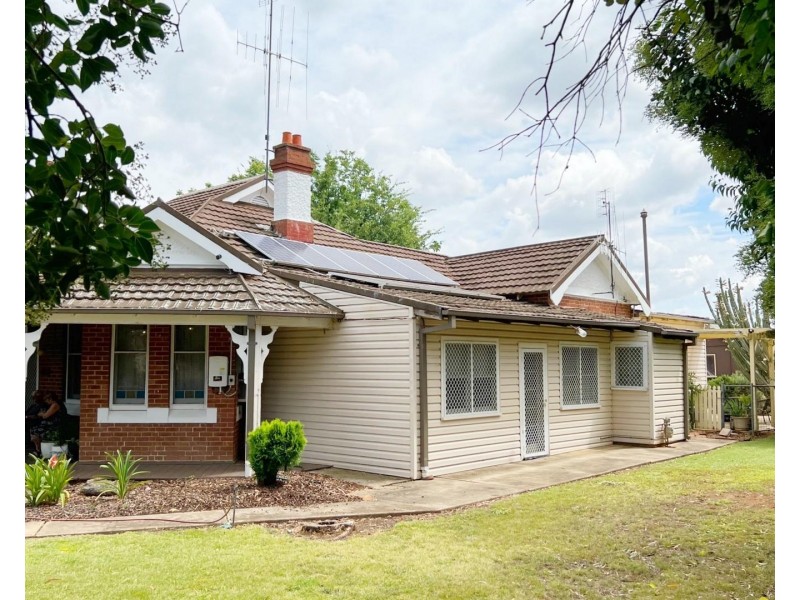 98 Warne Street, Wellington NSW 2820