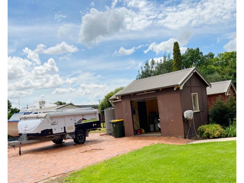 98 Warne Street, Wellington NSW 2820