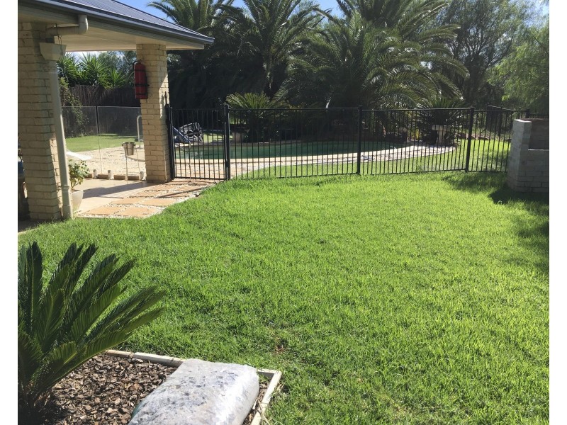 36 PHIPPS DRIVE, Meringandan West QLD 4352