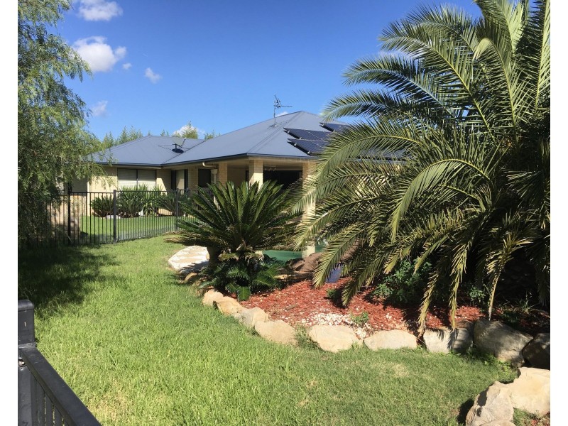 36 PHIPPS DRIVE, Meringandan West QLD 4352