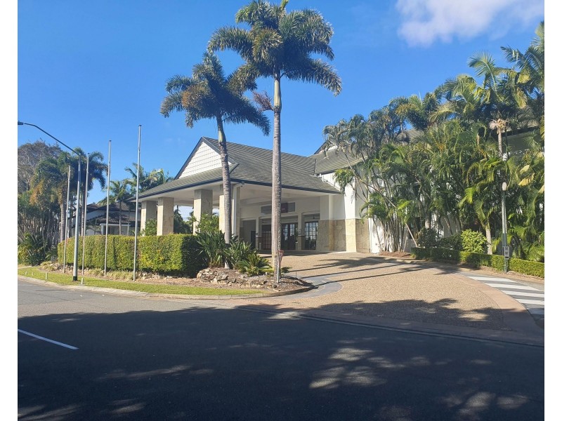 64 Palm Meadows Drive, Carrara QLD 4211